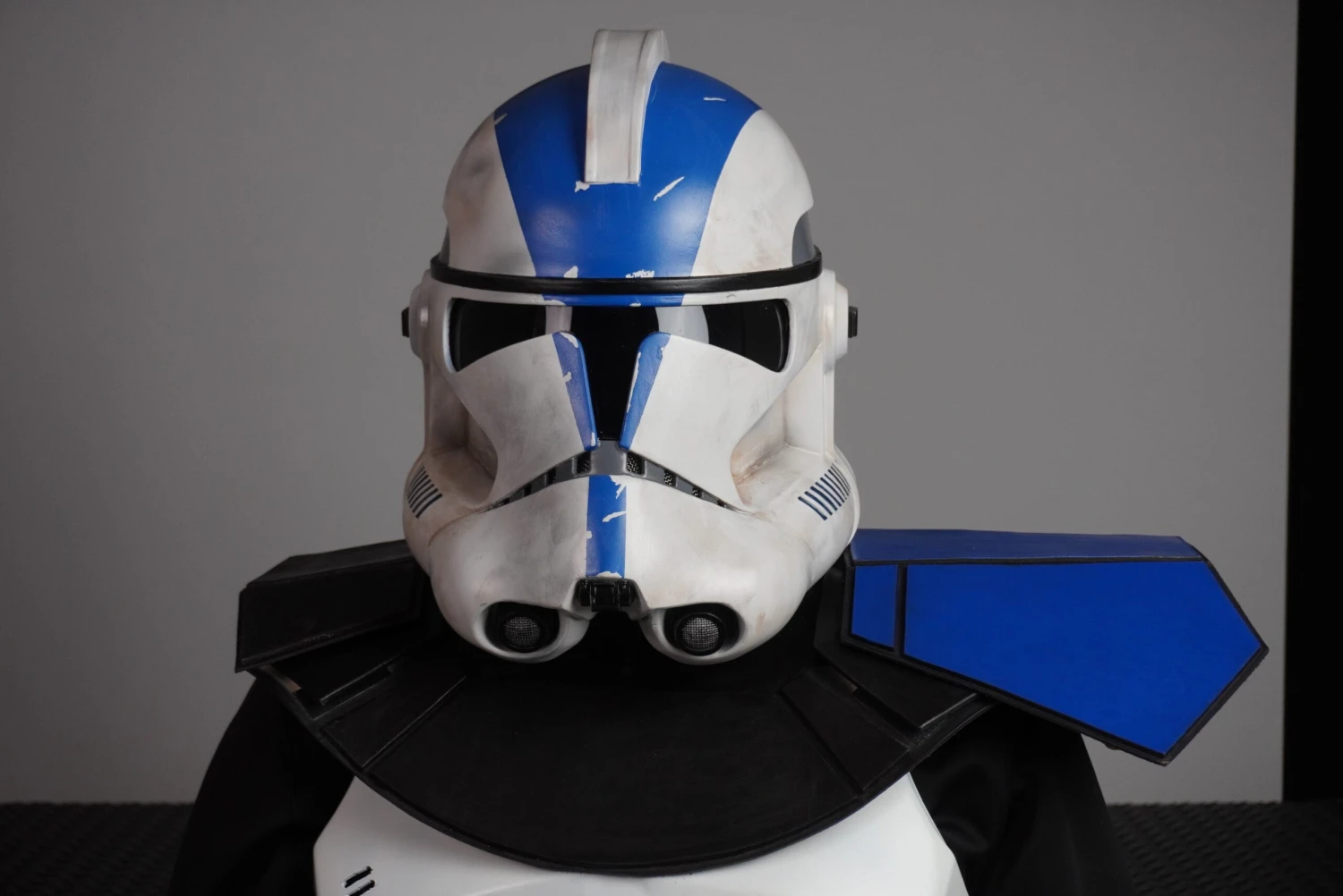 Clone Trooper Armor Pauldron - DIY 4 Clone Trooper Armor Pauldron - DIY - Image 2