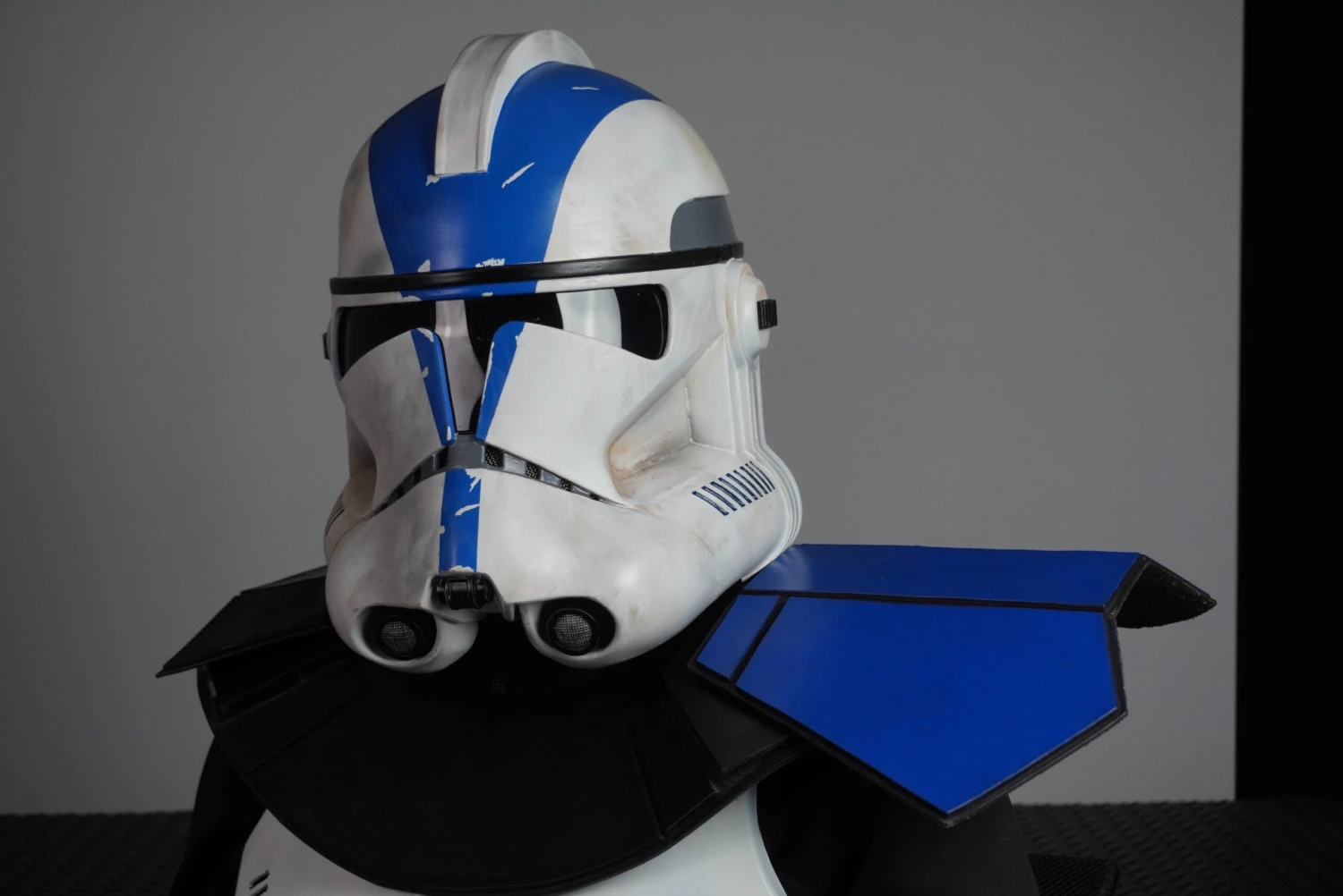 Clone Trooper Armor Pauldron - DIY 3 Clone Trooper Armor Pauldron - DIY