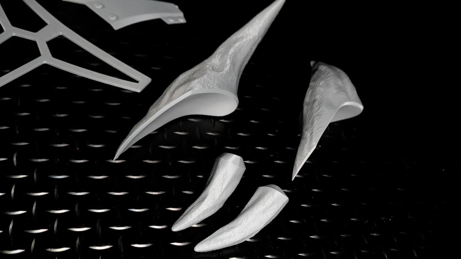 Daedric Mando Helmet - DIY 10 Daedric Mando Helmet - DIY - Image 8